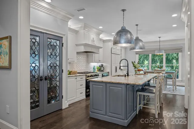 $3,840,000 | 19506 Mary Ardrey Circle, Cornelius, NC 28031