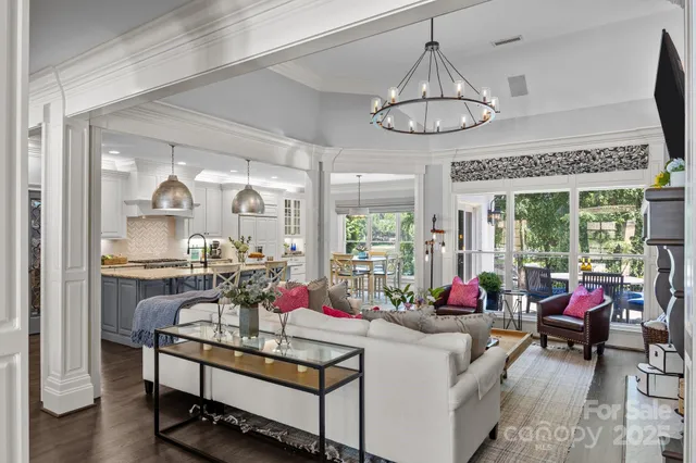 $3,840,000 | 19506 Mary Ardrey Circle, Cornelius, NC 28031