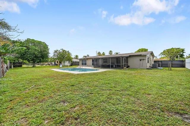 $569,999 | 300 Kathy Lane, Margate, FL 33068