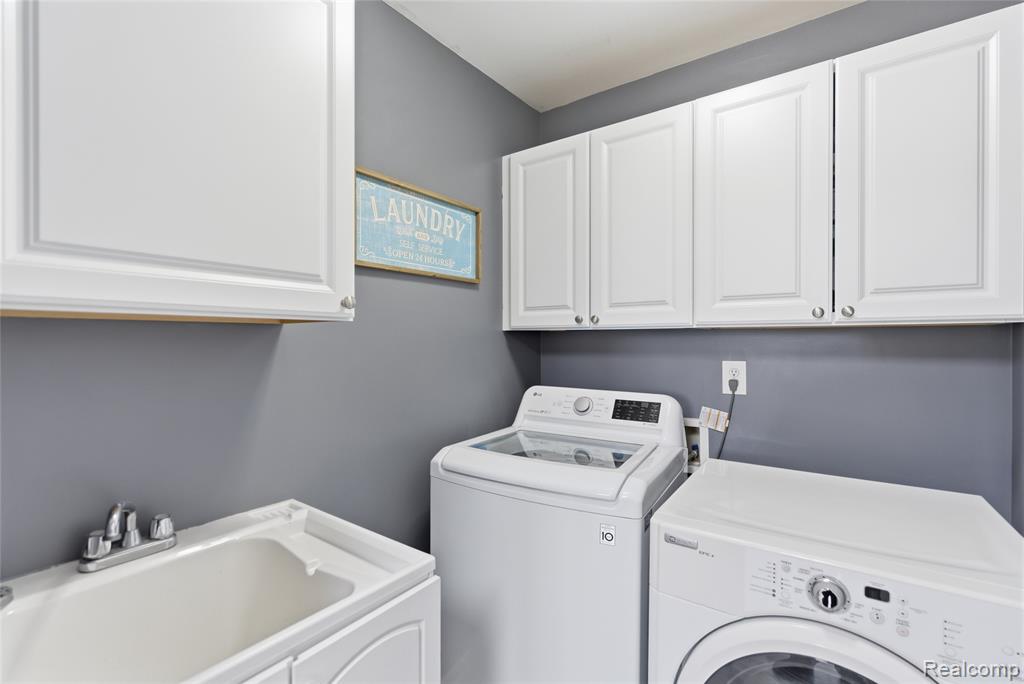 3402 Tremonte Circle Rochester, MI 48306 - Photo 16 of 37