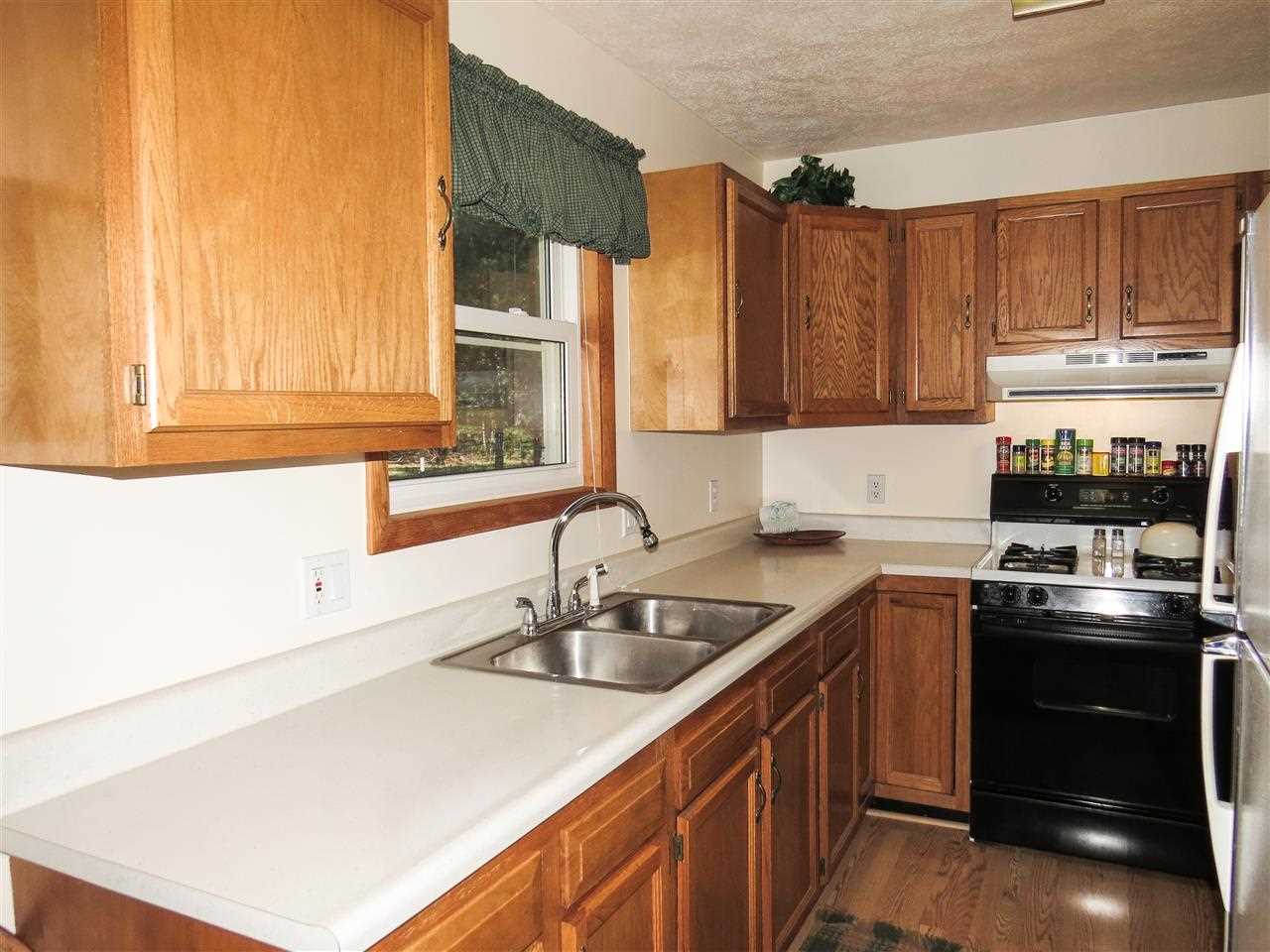 14890 Brownell Road Beulah, MI 49617 - Photo 4 of 23 1783963-3.JPG