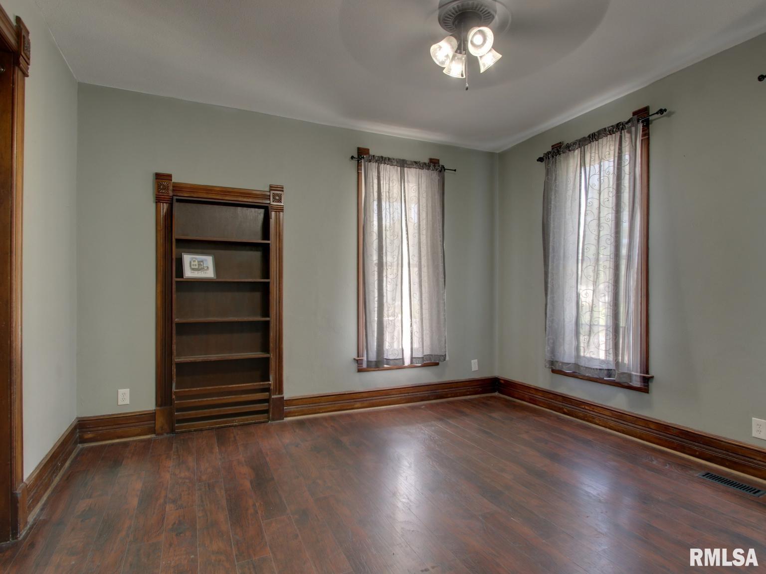 621 South 17th Street Quincy, IL 62301 - Photo 11 of 29