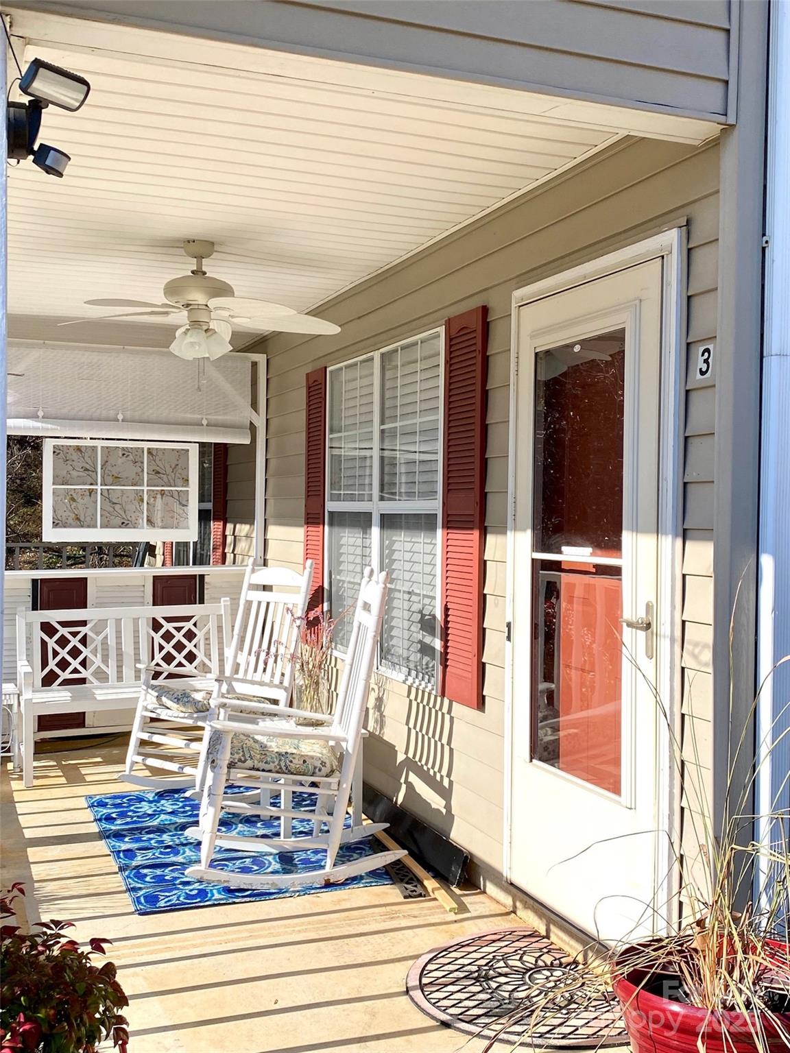 3 Rocking Porch Road Asheville, NC 28805 - Photo 2 of 25 a view of a lobby with a table and chairs