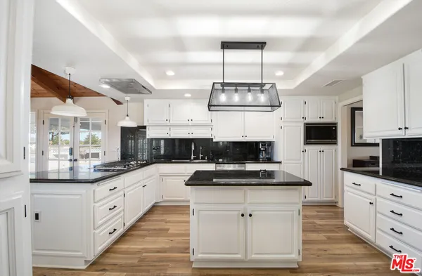 $2,199,900 | 31150 Mariposa Place, Temecula, CA 92592