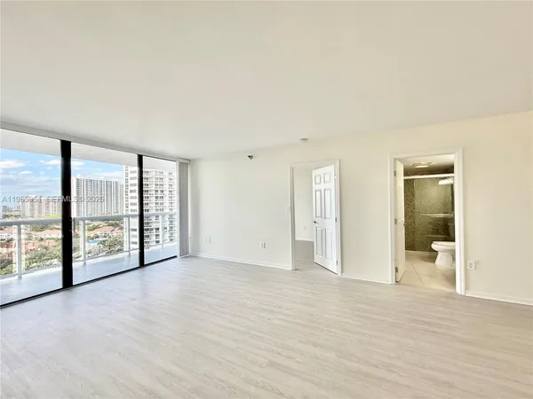 $2,700 | 20515 East Country Club Drive, Unit 1642, Aventura, FL 33180