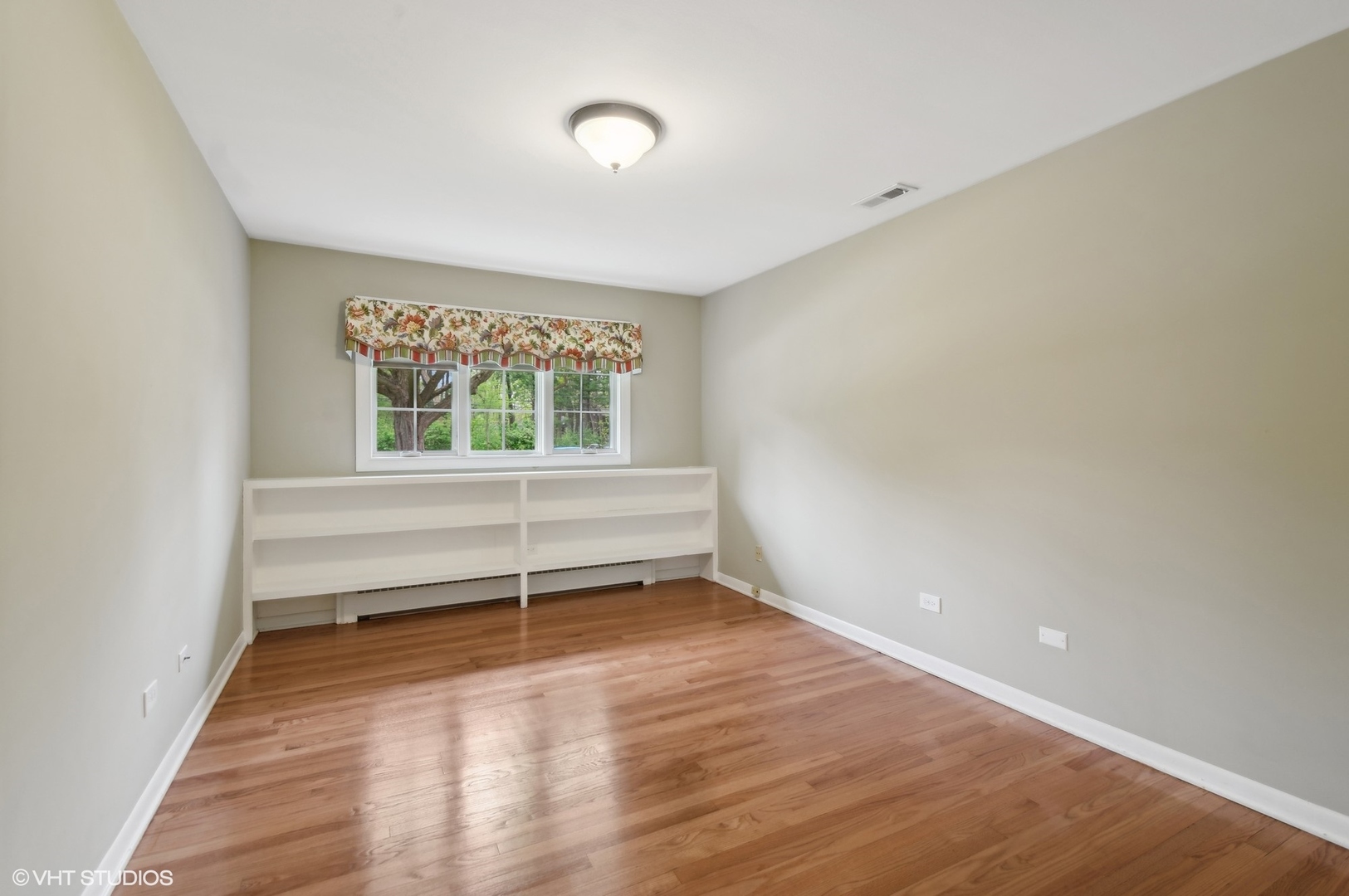 424 Otis Road Barrington, IL 60010 - Photo 30 of 44 Gallery Image 30