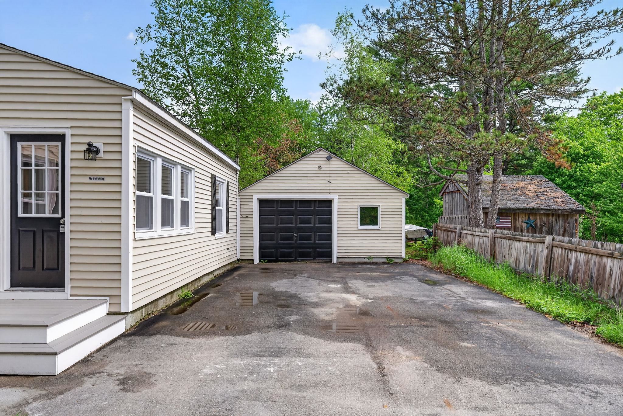 96 Salmon Falls Road Rochester, NH 03868 - Photo 4 of 45