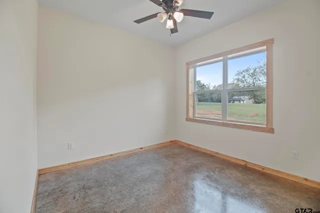 $300,000 | 700 Anderson County Road 308, Frankston, TX 75763