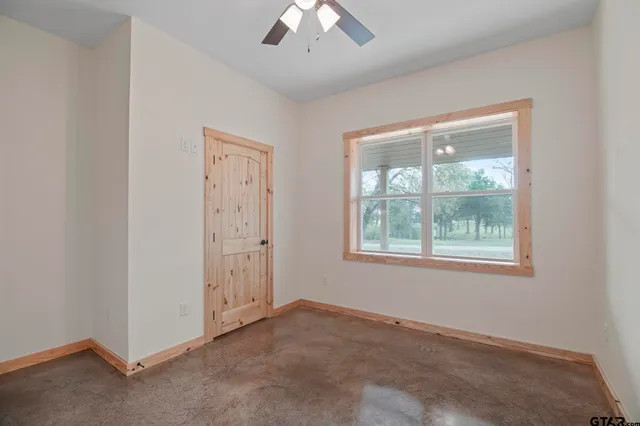 $300,000 | 700 Anderson County Road 308, Frankston, TX 75763