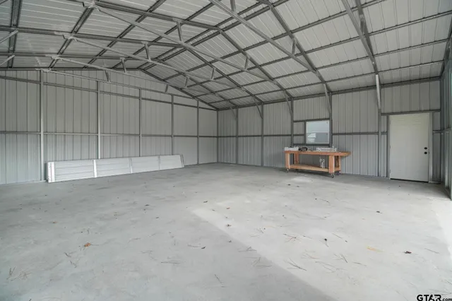 $300,000 | 700 Anderson County Road 308, Frankston, TX 75763