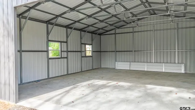 $300,000 | 700 Anderson County Road 308, Frankston, TX 75763