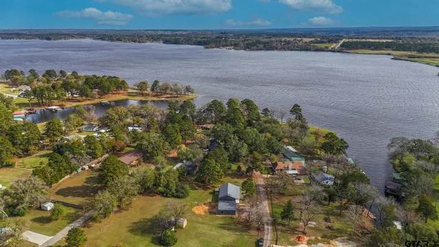 $300,000 | 700 Anderson County Road 308, Frankston, TX 75763