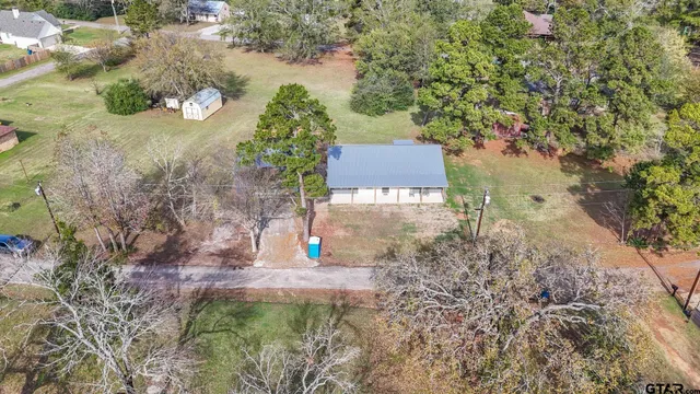 $300,000 | 700 Anderson County Road 308, Frankston, TX 75763