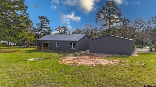 $300,000 | 700 Anderson County Road 308, Frankston, TX 75763
