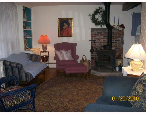 140 Watch Hill Road Westerly, RI 02891 - Photo 6 of 11 Living Room.