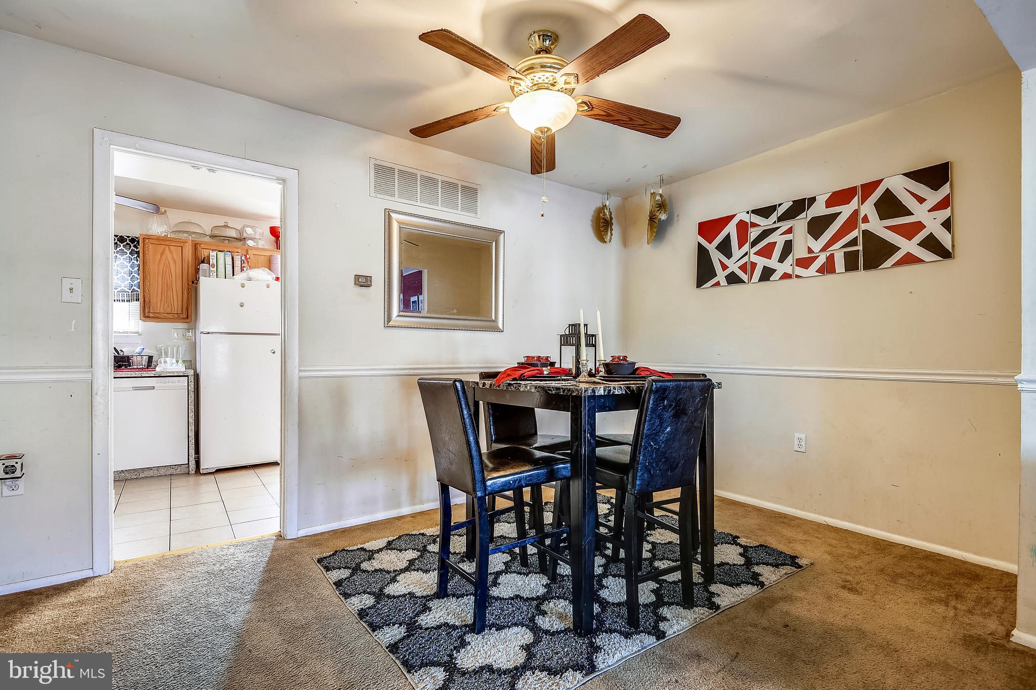 8 King Richard Court Rosedale, MD 21237 - Photo 3 of 19