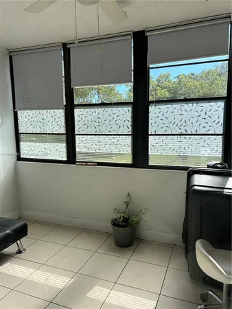 $2,000 | 200 Gate Road, Unit 207, Hollywood, FL 33024