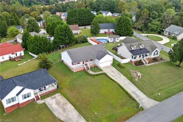 $269,900 | 515 Paul Kennedy Road, Thomasville, NC 27360