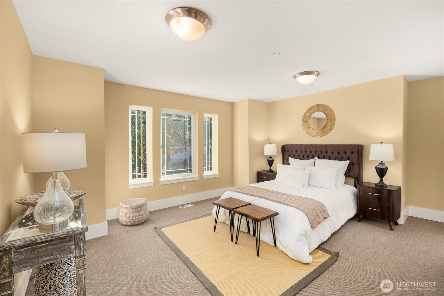 18638 92nd Avenue Northeast Bothell, WA 98011 - Photo 28 of 40 a bedroom with a bed and a lamp