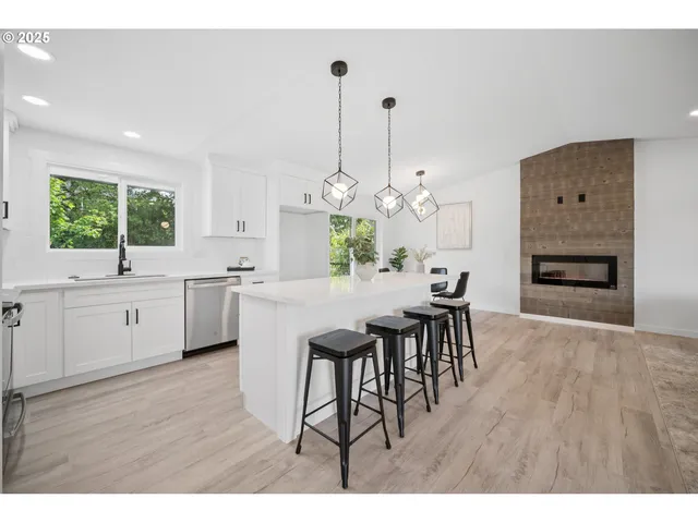 $559,999 | 3250 Southwest Binford Lake Parkway, Gresham, OR 97080