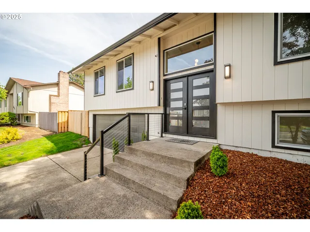 $559,999 | 3250 Southwest Binford Lake Parkway, Gresham, OR 97080