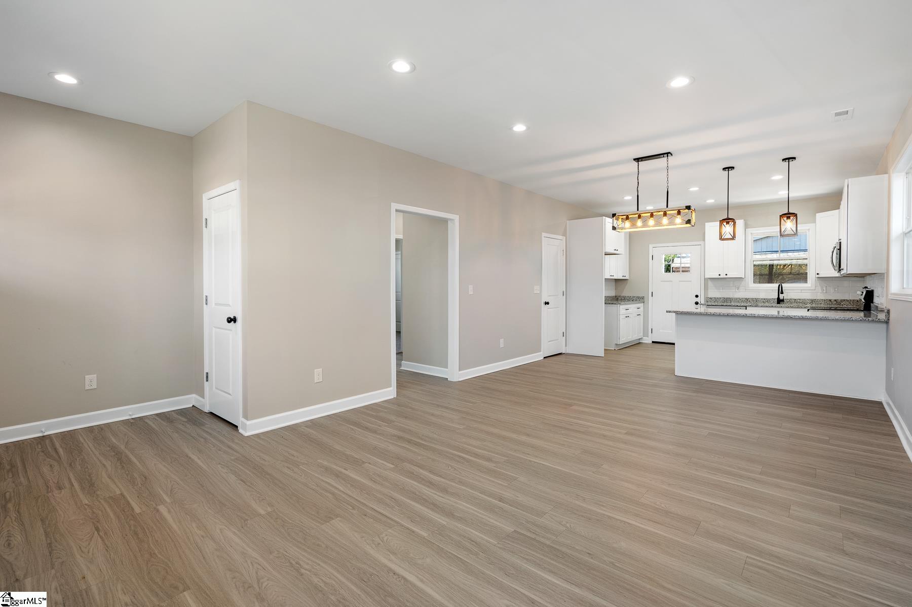 13 Bigby Street Greenville, SC 29607 - Photo 2 of 10