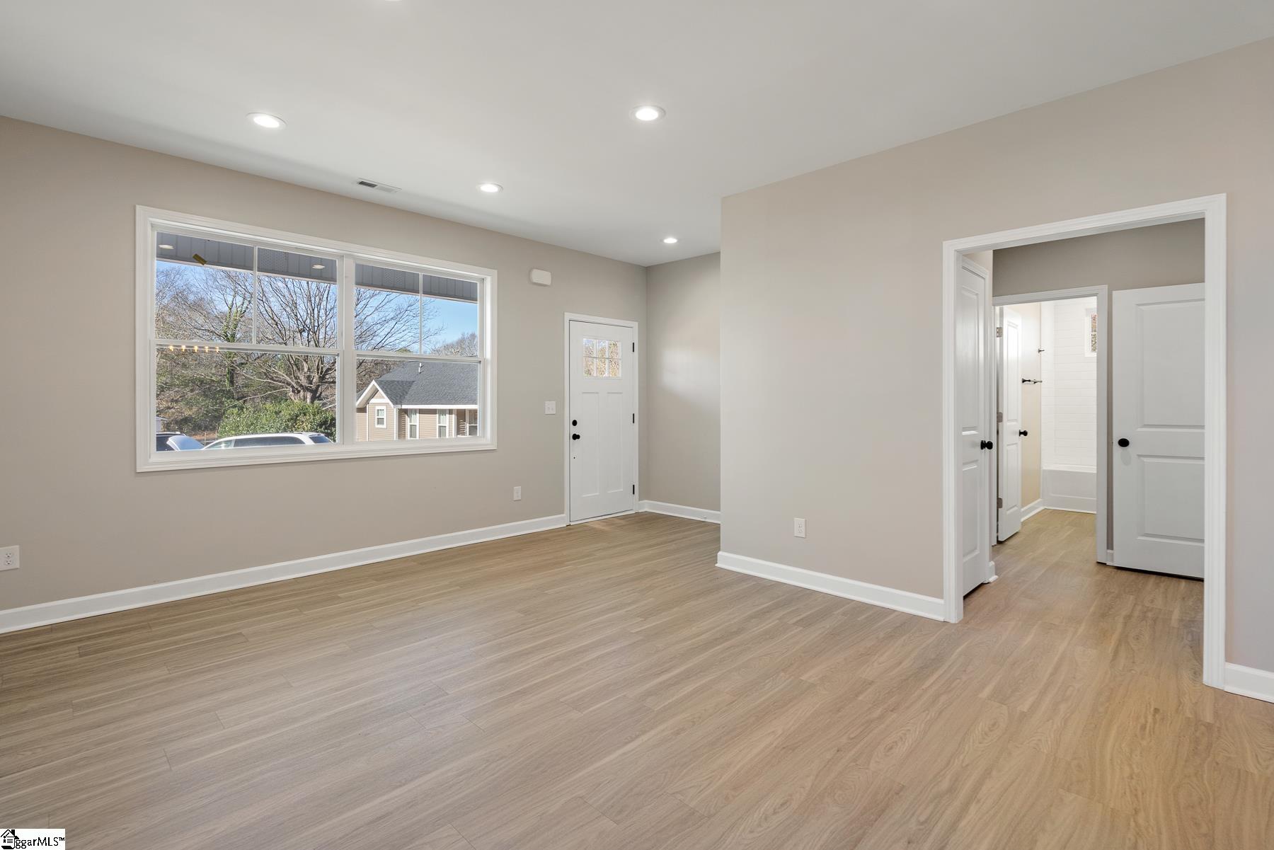 13 Bigby Street Greenville, SC 29607 - Photo 4 of 10
