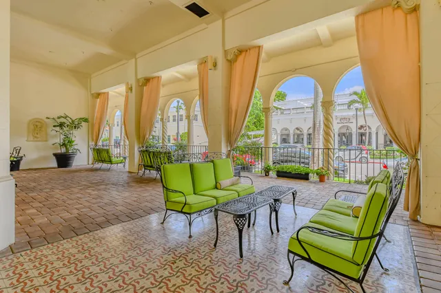 $6,750 | 235 Sunrise Avenue, Unit 1050, Palm Beach, FL 33480