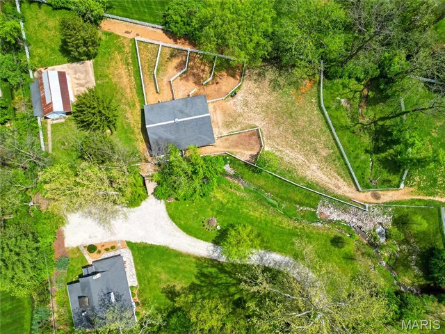 $3,000,000 | 1004 Weidman Road, Chesterfield, MO 63017