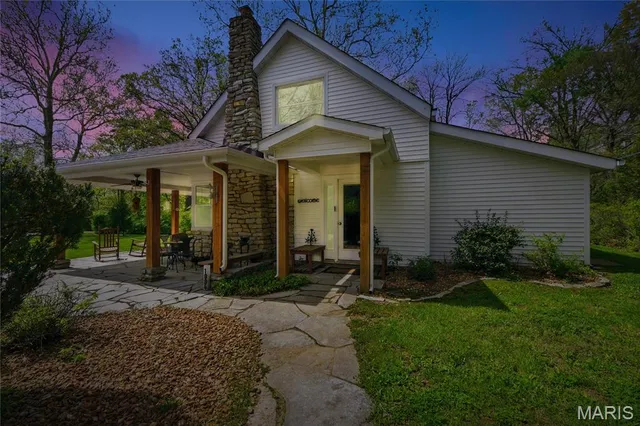 $3,000,000 | 1004 Weidman Road, Chesterfield, MO 63017