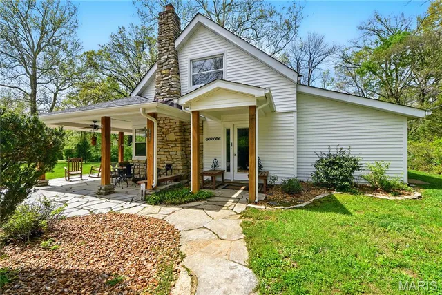 $3,000,000 | 1004 Weidman Road, Chesterfield, MO 63017