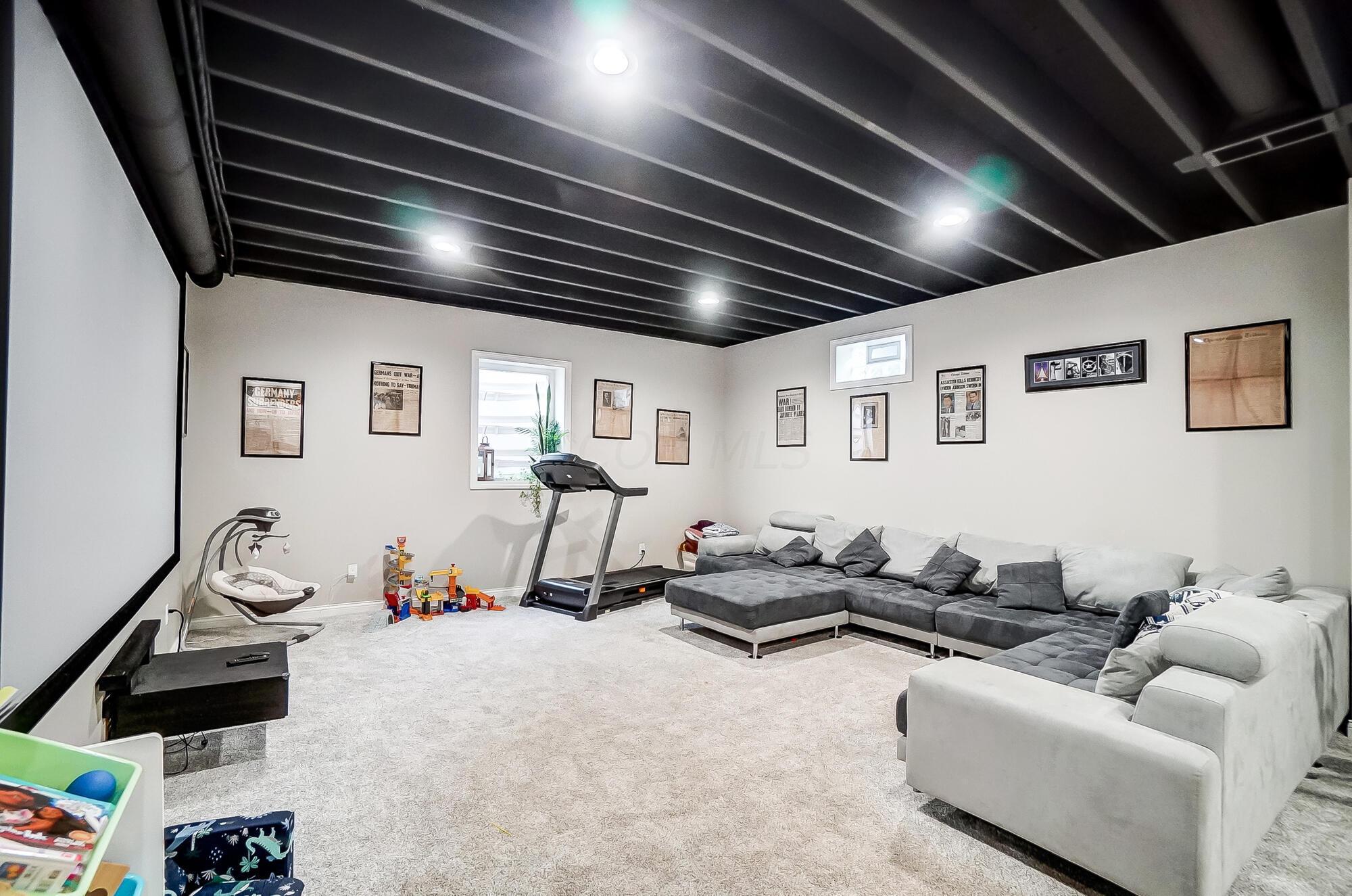 687 Shrine Road Springfield, OH 45504 - Photo 42 of 80 049
