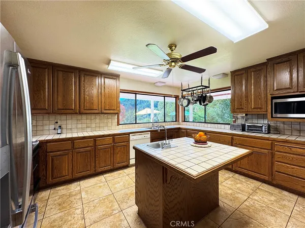 $830,000 | 1800 Boonville Road, Ukiah, CA 95482