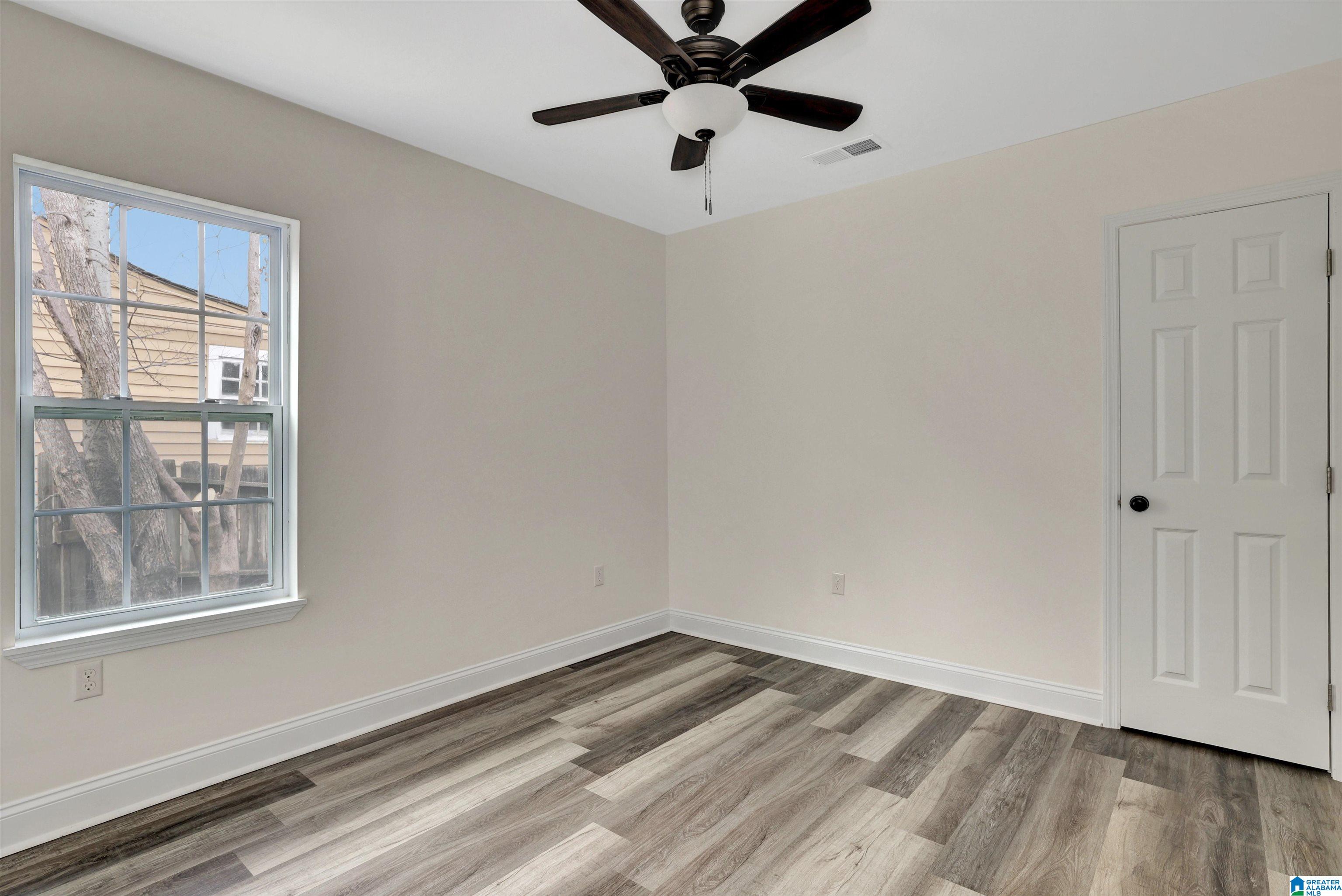 112 Pine Street Bessemer, AL 35023 - Photo 4 of 22