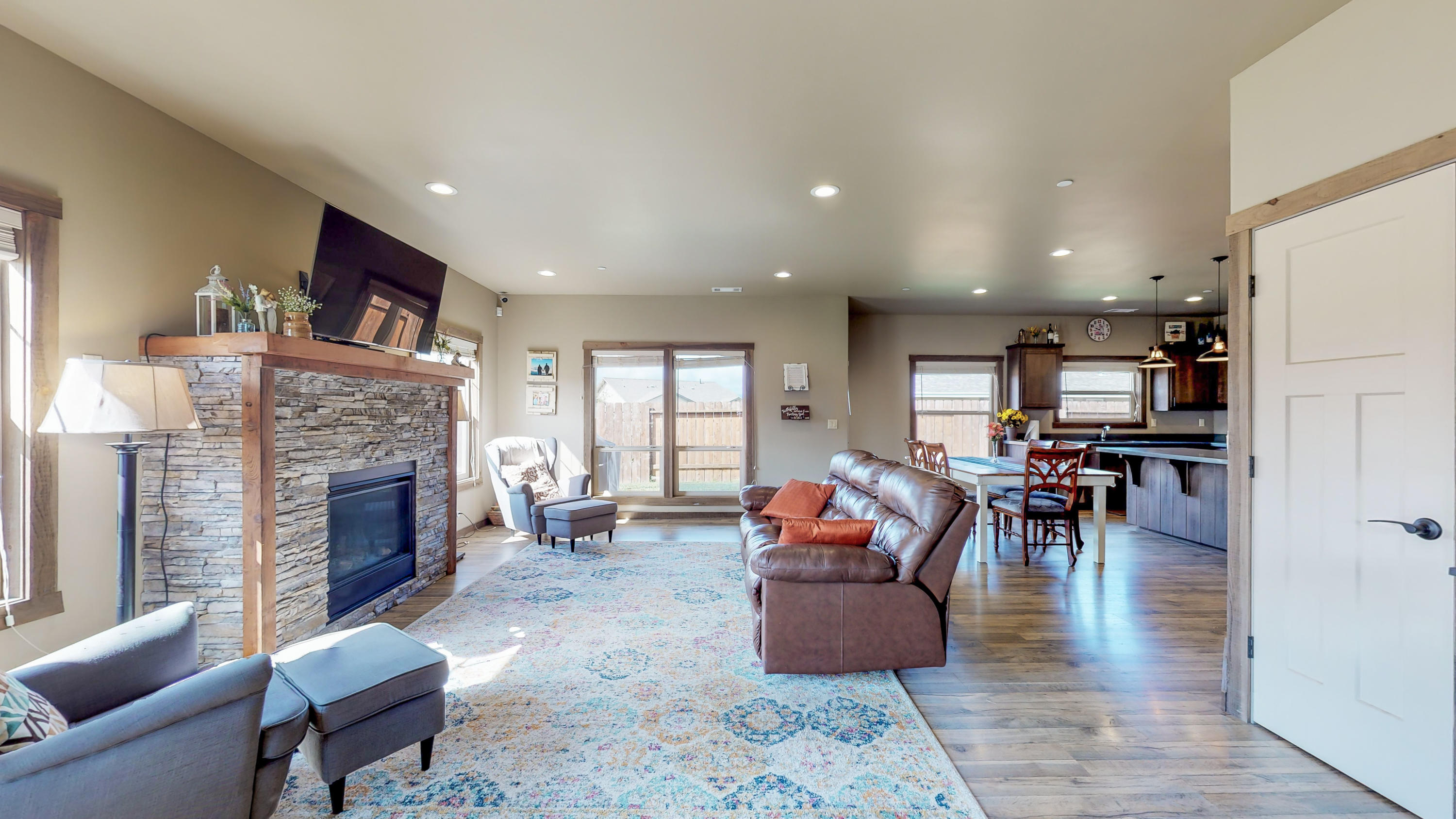 101 Ridge View Court Fortuna, CA 95540 - Photo 3 of 38