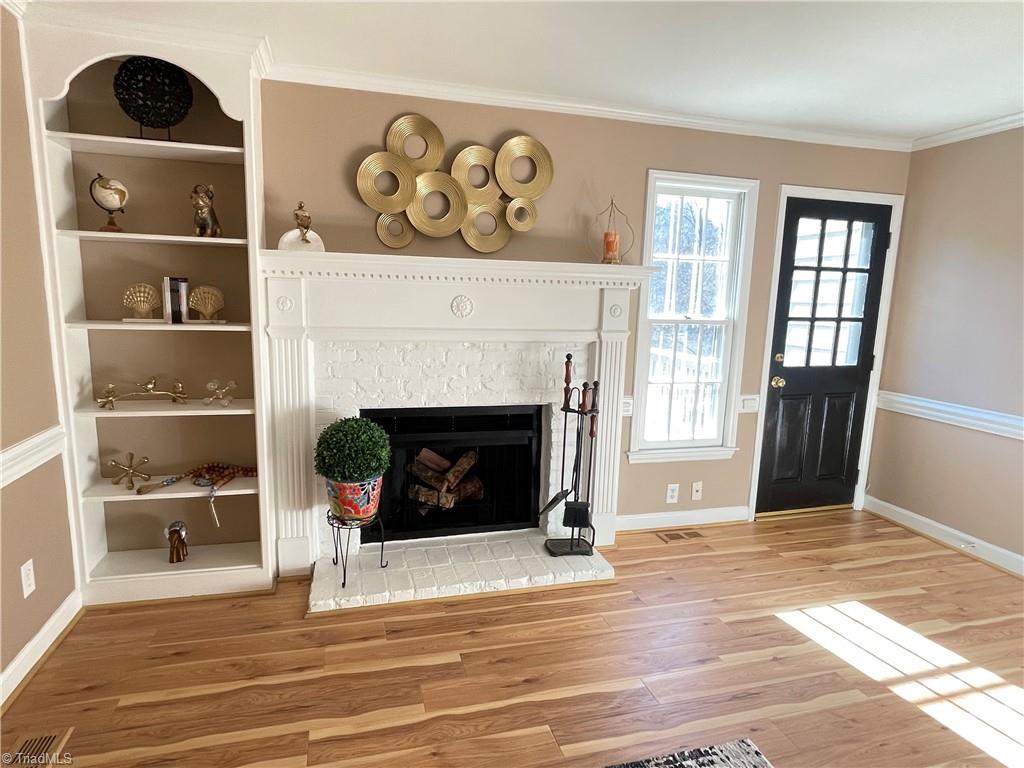 4536 Hamptonshire Drive Raleigh, NC 27613 - Photo 8 of 19 Spacious Family Room