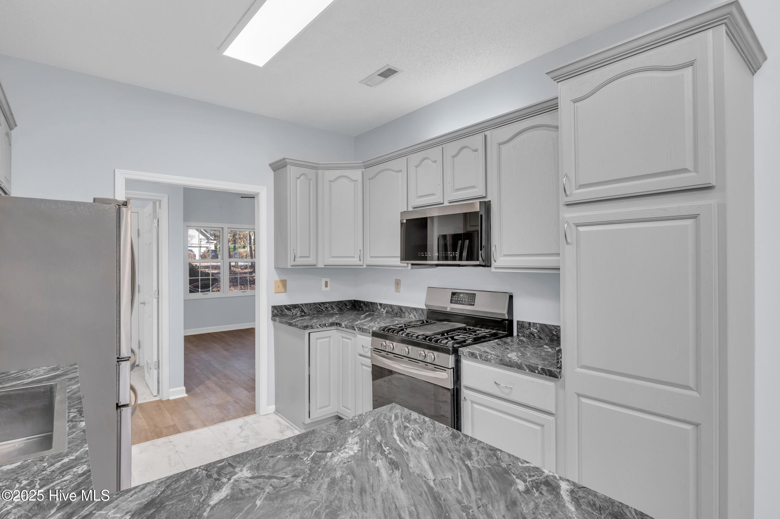 214 Ravenswood Road Hampstead, NC 28443 - Photo 12 of 41 214 ravenswood rd 00012