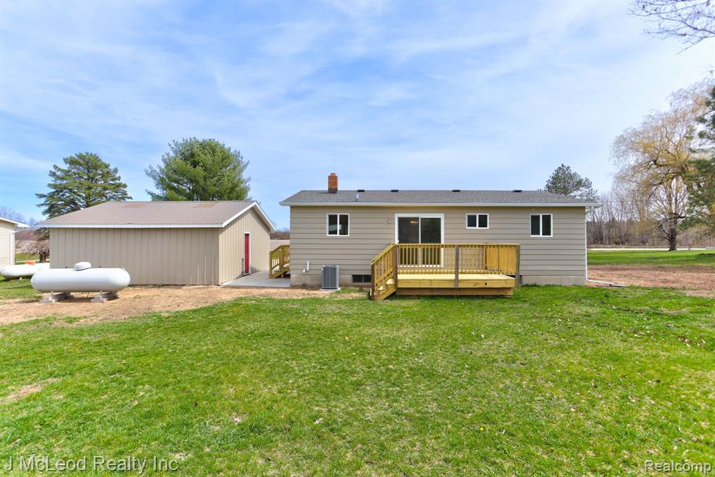 8120 Irish Road Millington, MI 48746 - Photo 28 of 36