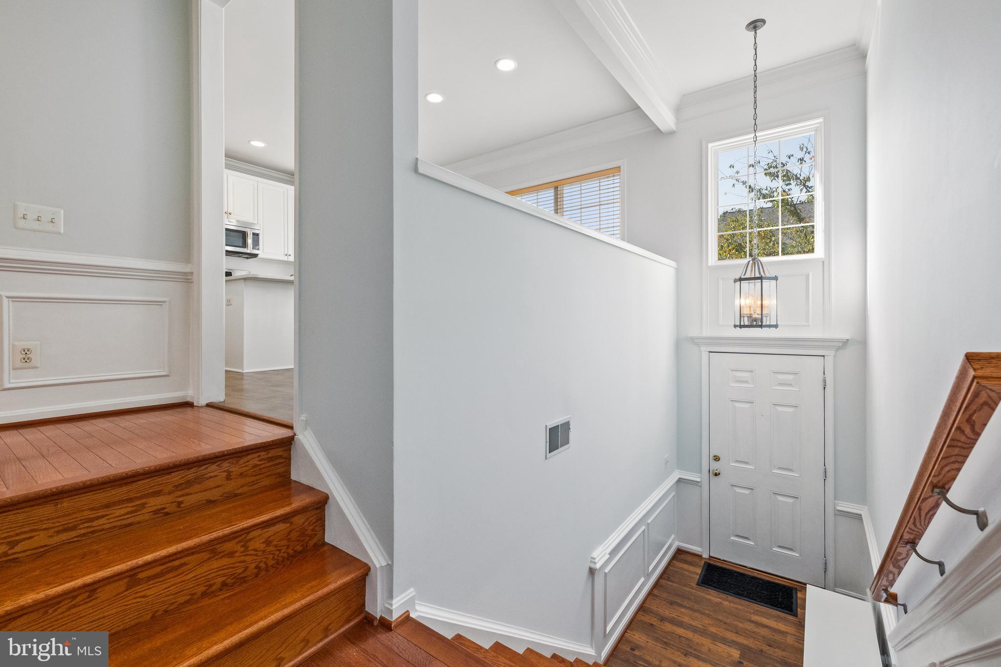 15016 Danube Way Haymarket, VA 20169 - Photo 2 of 22 a view of bedroom