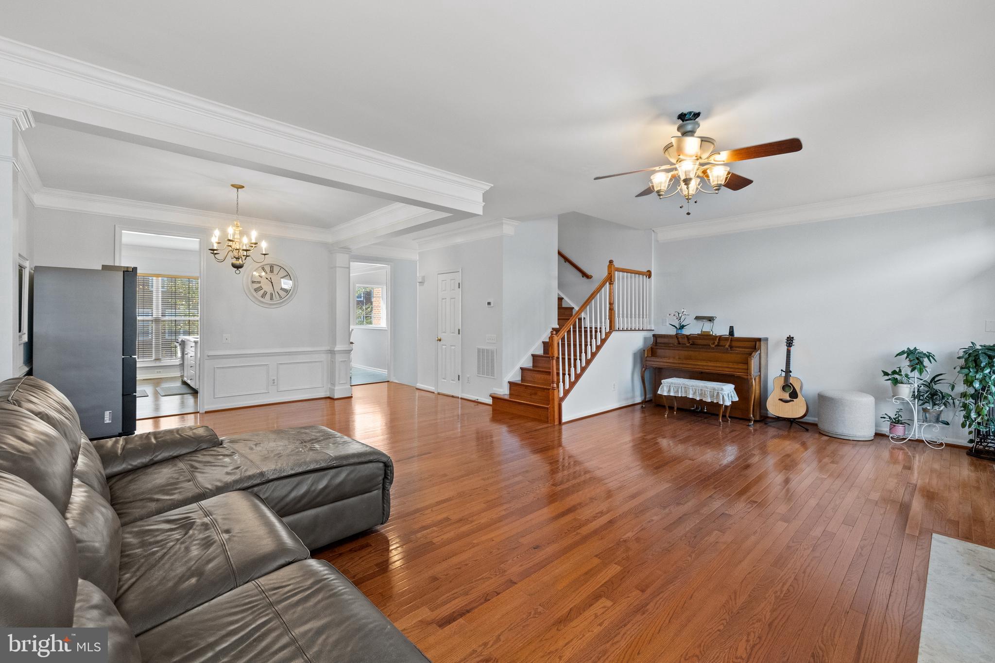 15016 Danube Way Haymarket, VA 20169 - Photo 4 of 22 a living room with furniture and wooden floor