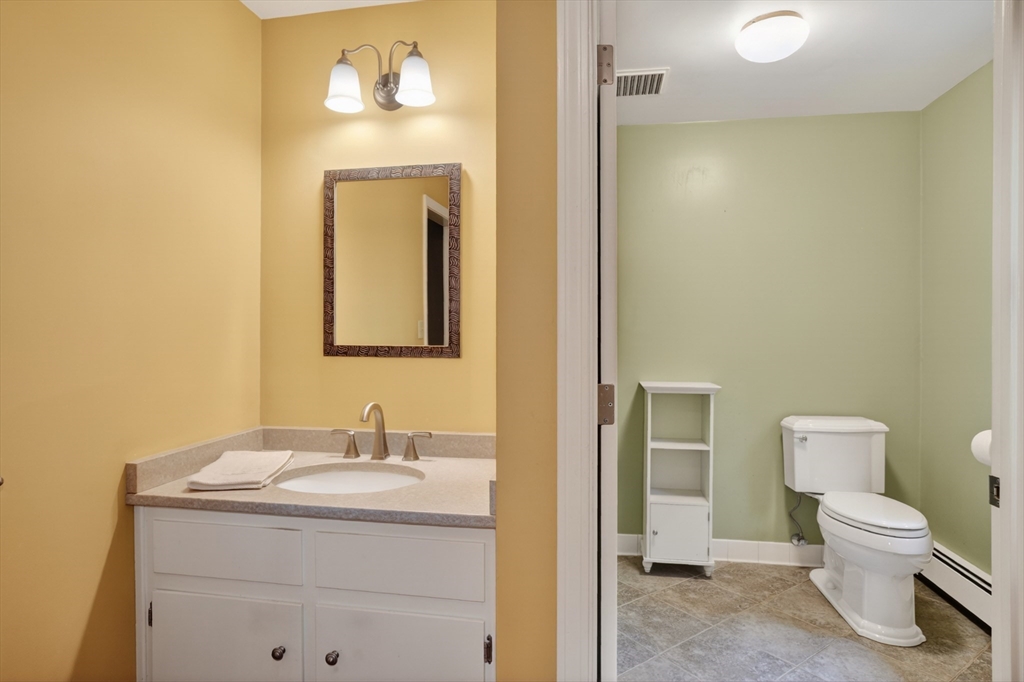 17 Maplewood Road Medfield, MA 02052 - Photo 28 of 41