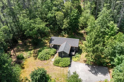 $399,000 | 12 Bohanon Bridge Road, Brookline, NH 03033