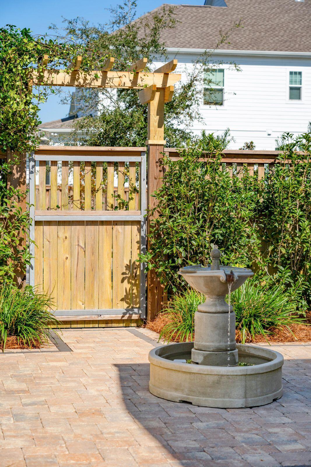 1541 Charming Nancy Road Charleston, SC 29412 - Photo 63 of 92 Rear Courtyard off of Living / Exterior