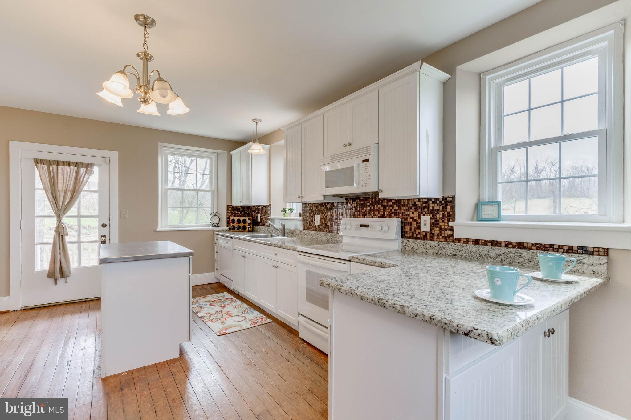 14872 Loyalty Road Waterford, VA 20197 - Photo 4 of 30 Kitchen