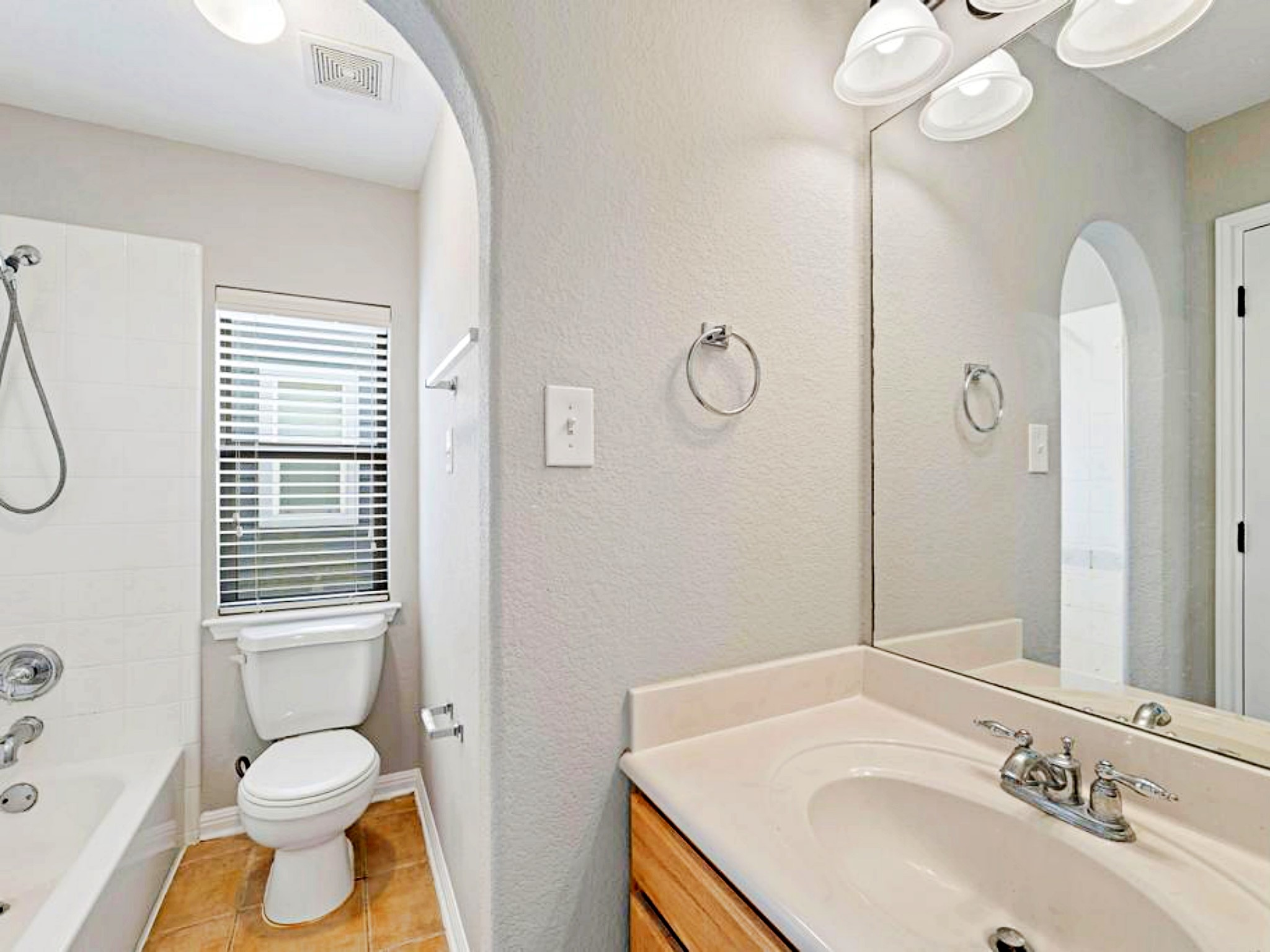 247 Cleveland Kyle, TX 78640 - Photo 15 of 19 Powder room