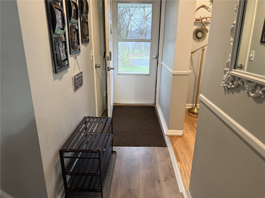 68 Stanford Road West Rochester, NY 14620 - Photo 3 of 36