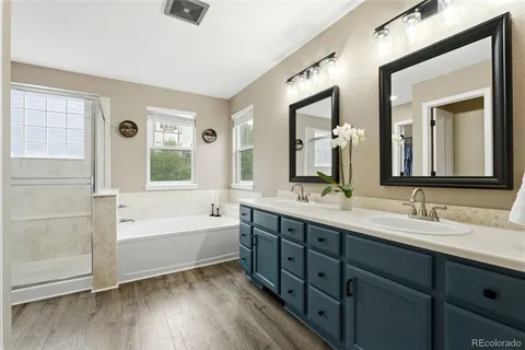 $675,000 | 25295 East Park Crescent Drive, Aurora, CO 80016