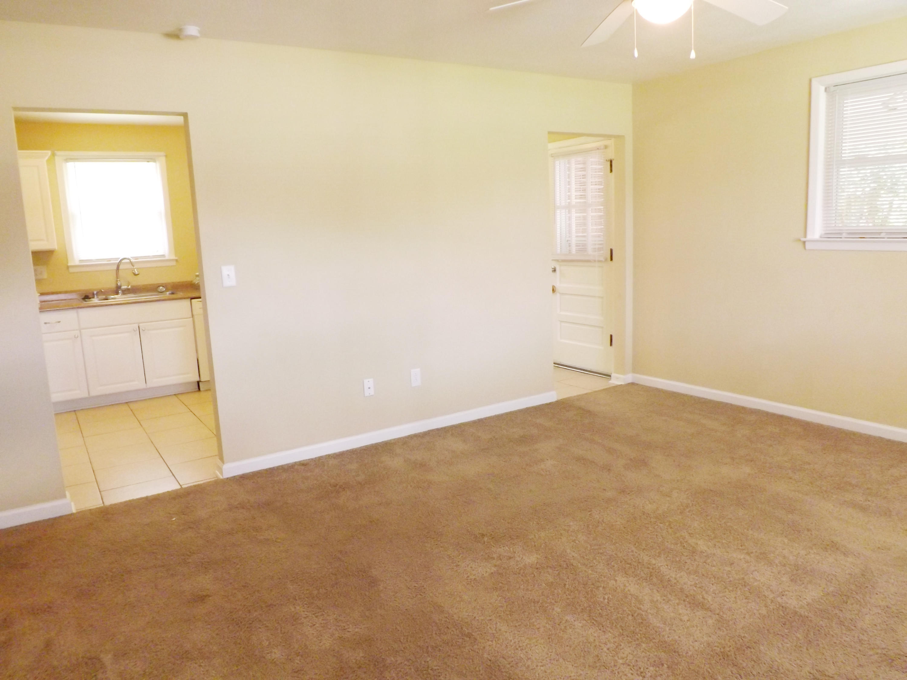 2970 Marginal Road Charleston, SC 29414 - Photo 8 of 27 LIVING ROOM 3