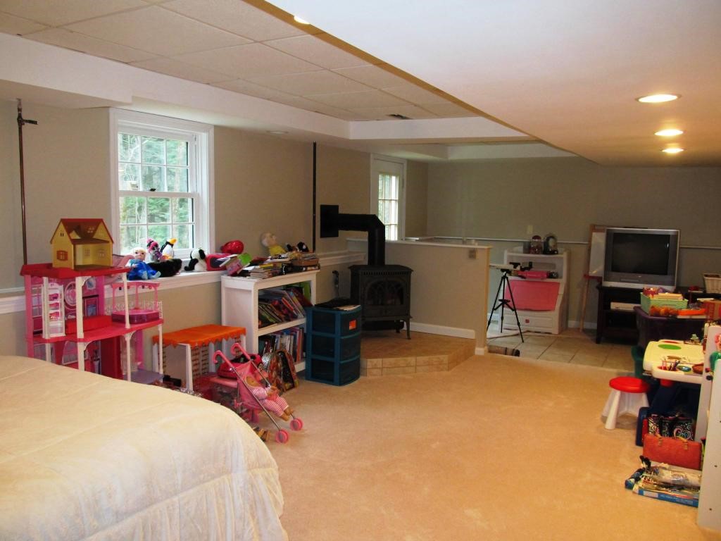 95 Rocky Pond Road Hollis, NH 03049 - Photo 24 of 35