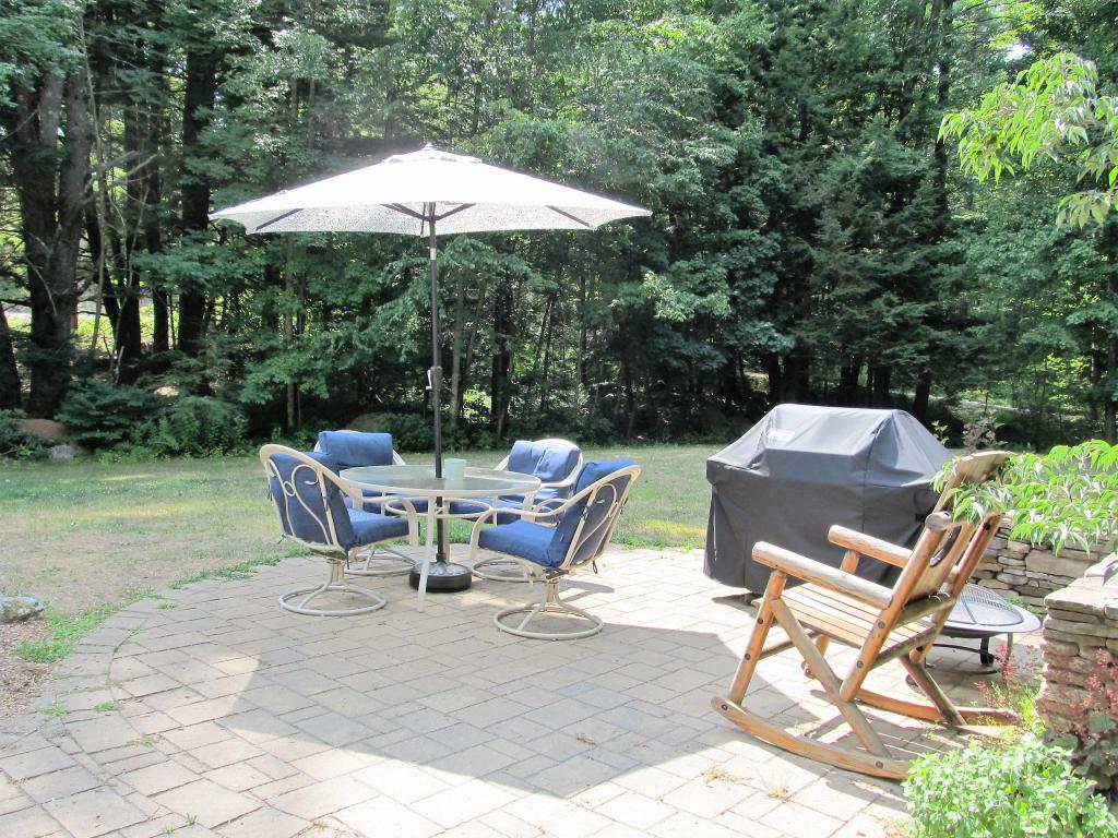 95 Rocky Pond Road Hollis, NH 03049 - Photo 28 of 35